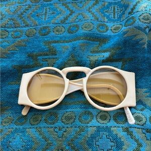 Vintage White Round Sunglasses